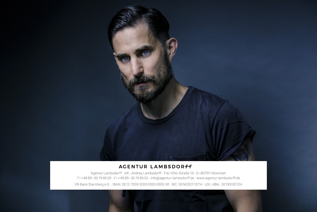 Clemens Schick im Kino “Servus Papa, See You in Hell” › Agentur Lambsdorff Clemens Schick im Kino “Servus Papa, See You in Hell” › Agentur Lambsdorff